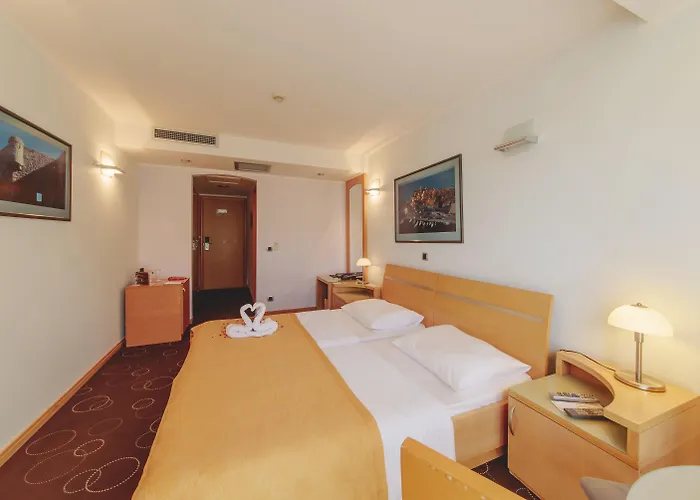 Hotel Montenegro